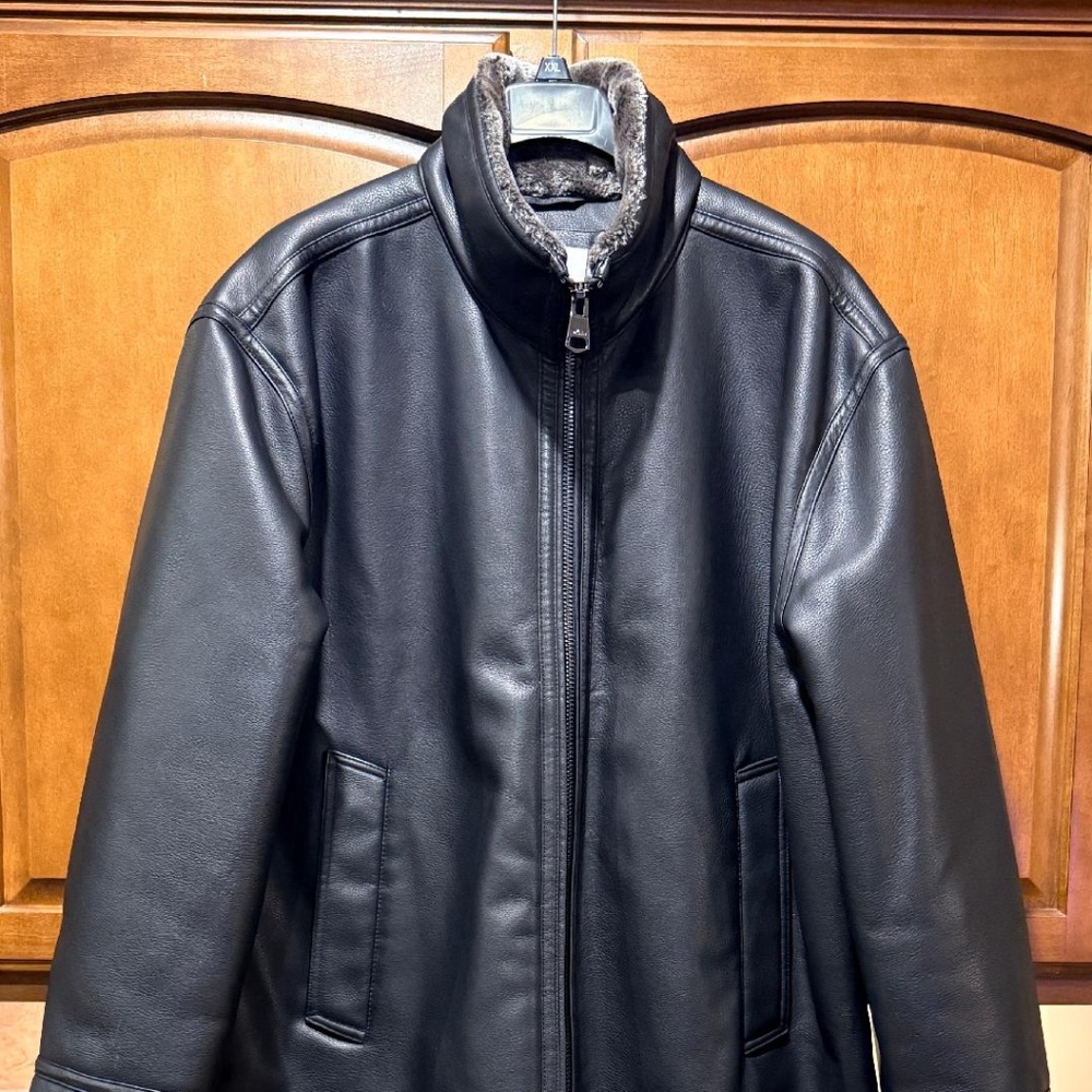 (DKNY) Donna Karan New York Men Leather Shearling Jacket - Size XXL